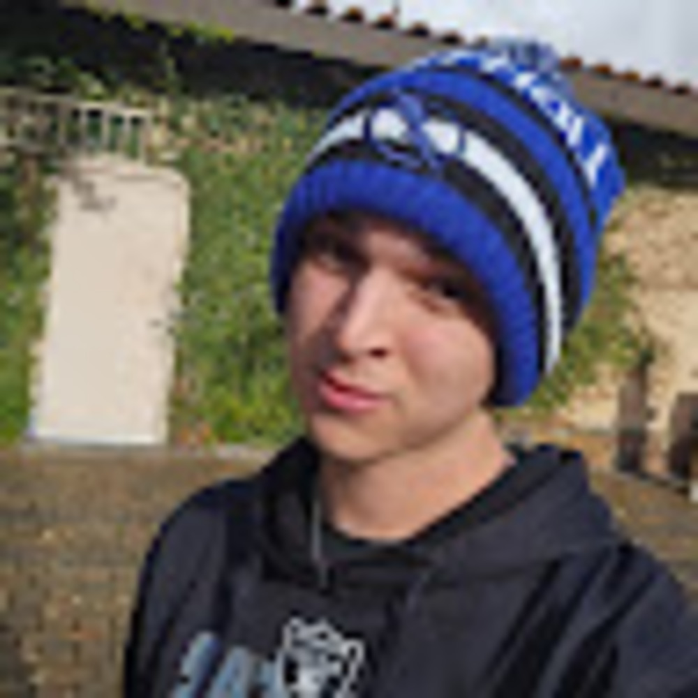 Meet your Posher, Ethan